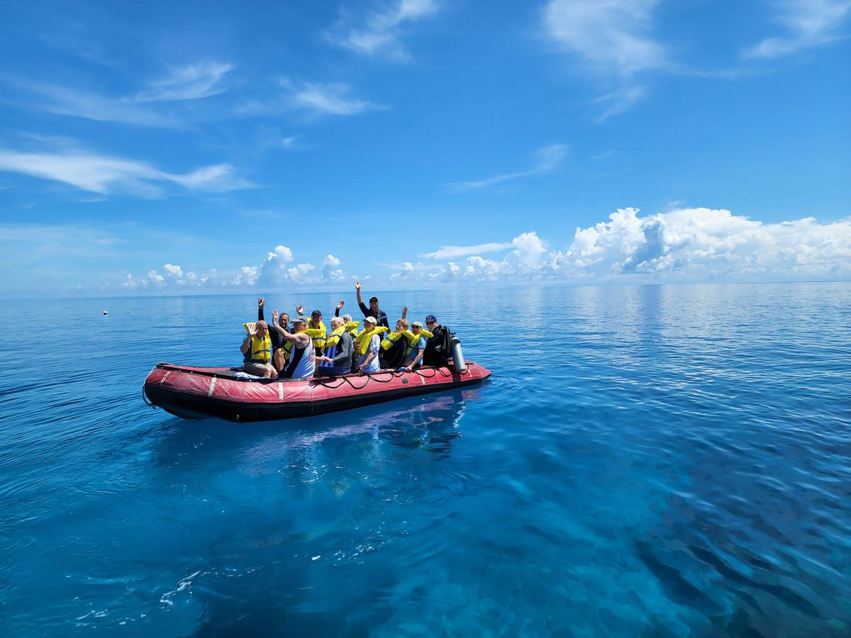 Guests at the Ribbon Reefs