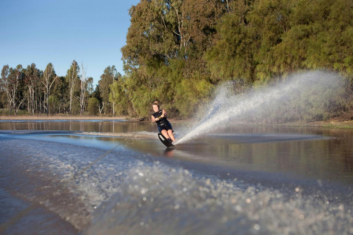 Waterskiing at the Chinchilla Weir