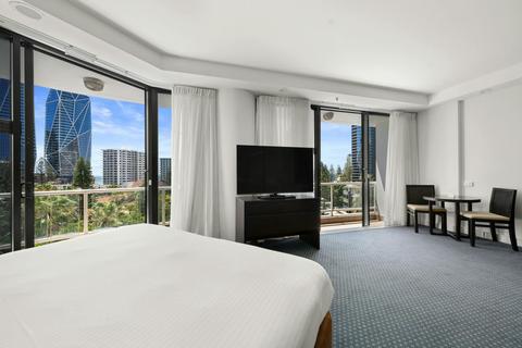 1 King Bed Standard