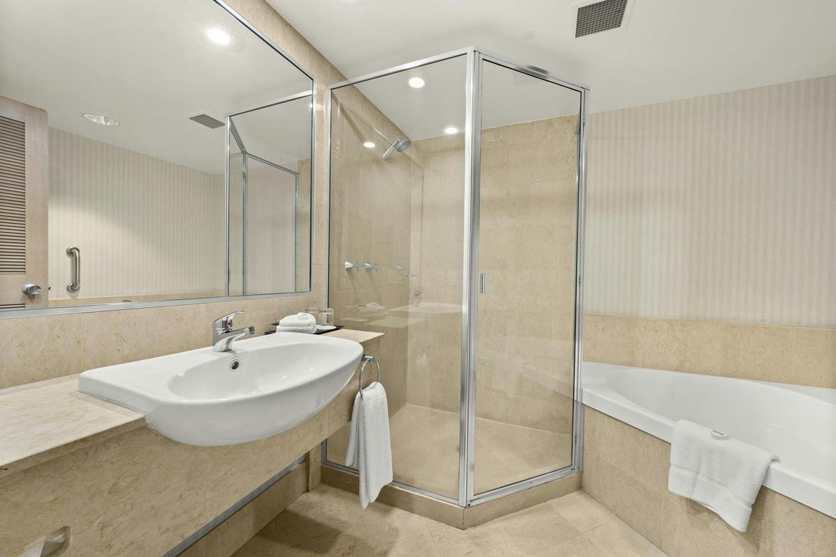Premium Oceanview Twin