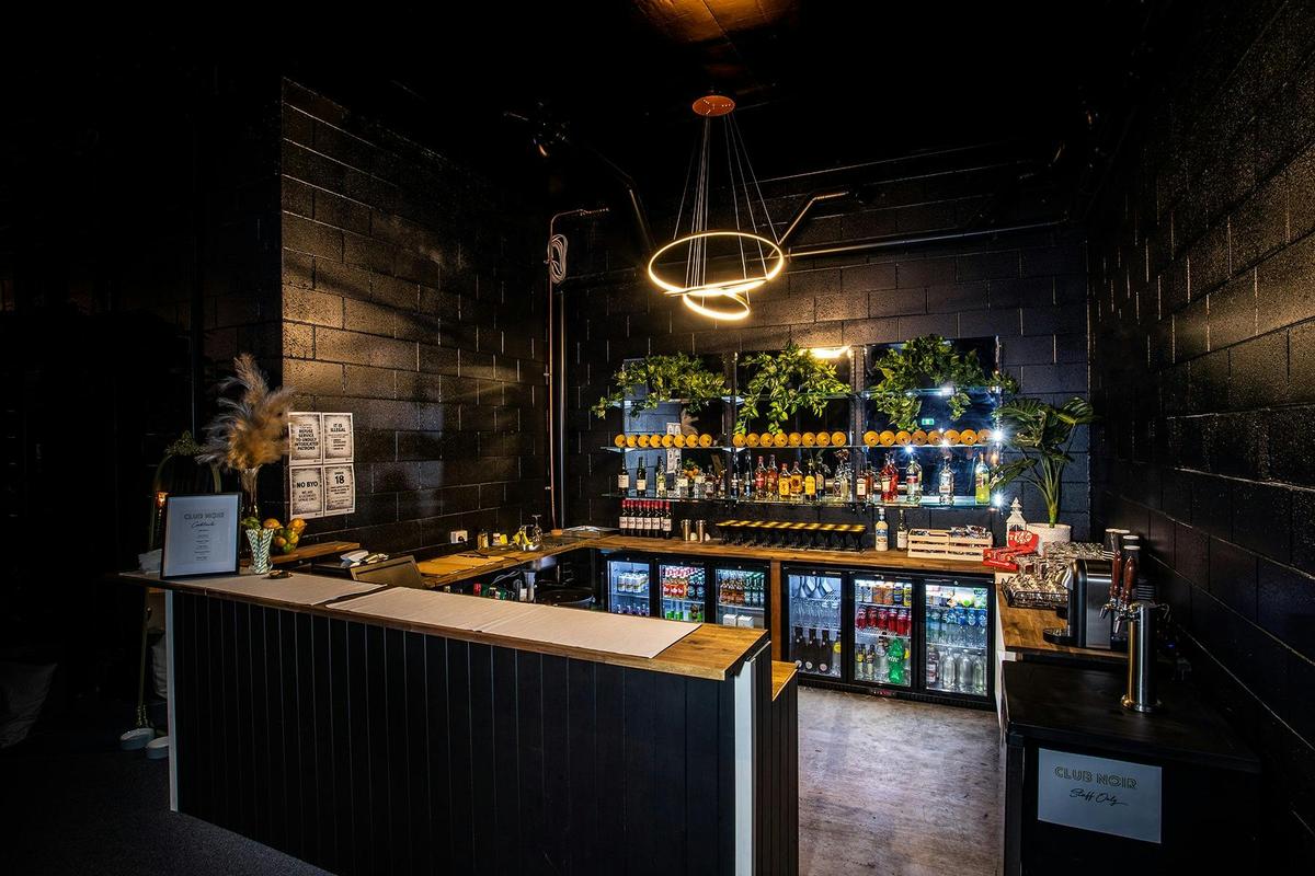 Club Noir - Bar