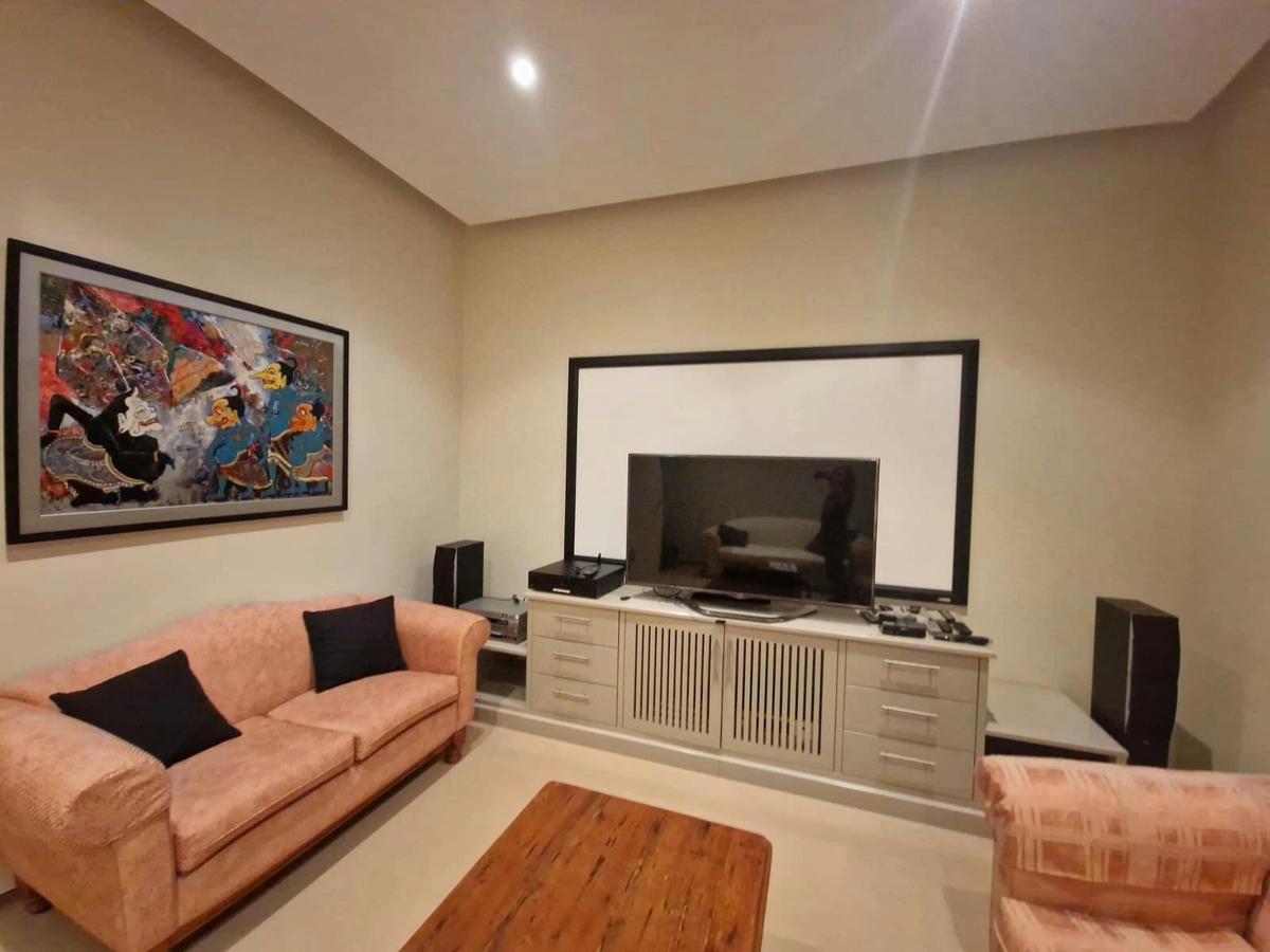 Private use TV room