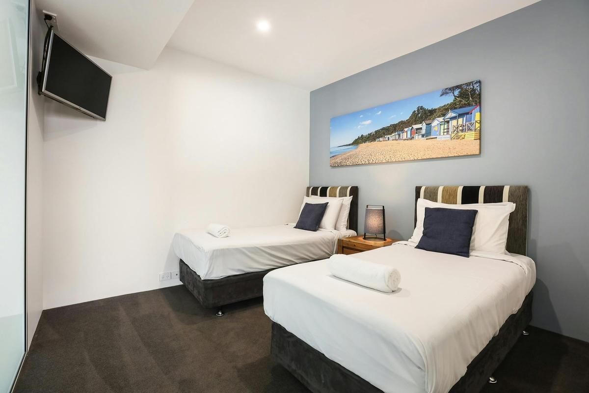 SkyHome Luxury: 3-Bedroom Apartment on Level 56 Circle on Cavill Surfers Paradise