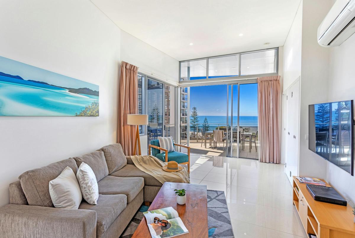 Two Bedroom Top Floor Ocean View
