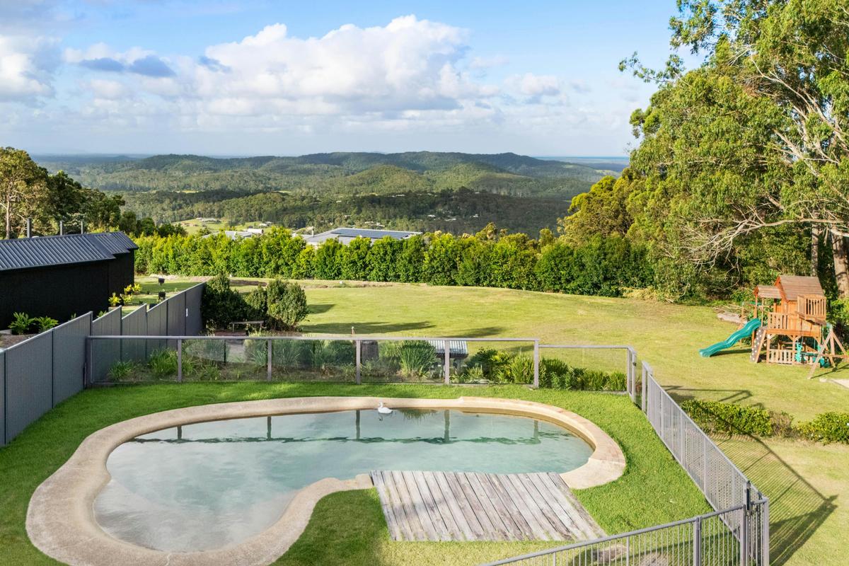 manor pool
