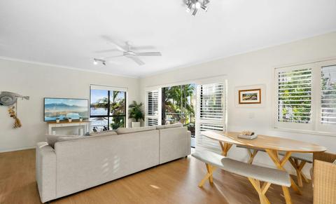 Beach View Apartment