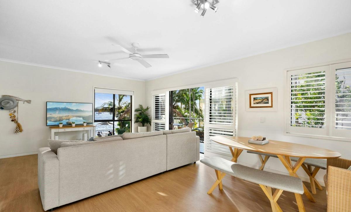 Beach View Apartment