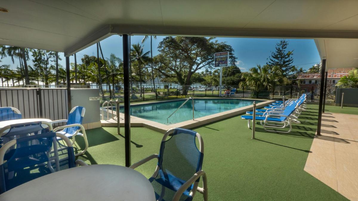 1 Bedroom Studio Apartment with Pool Views