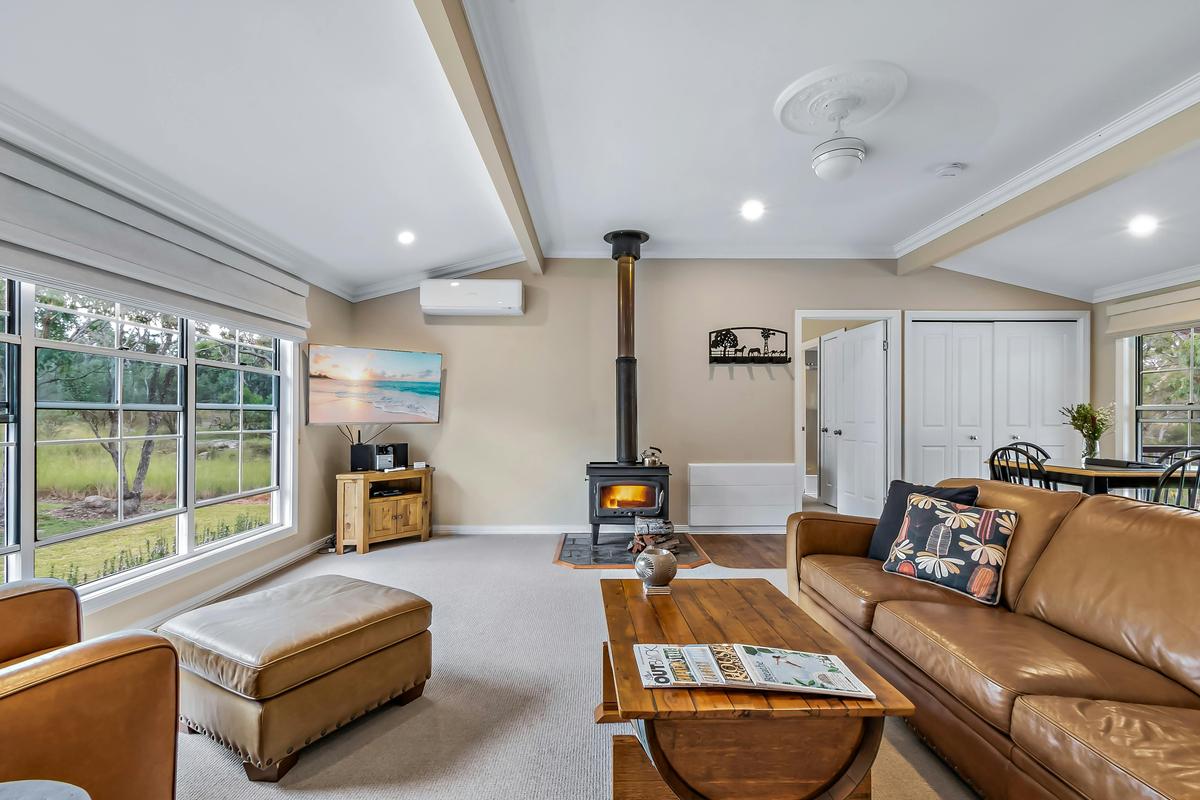 Coolibah Cottage living area