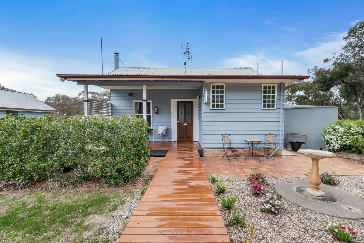 Camelia Cottage