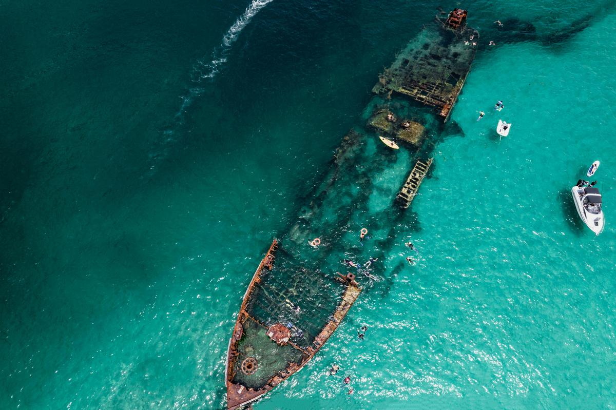 Tangalooma wrecks snorkel