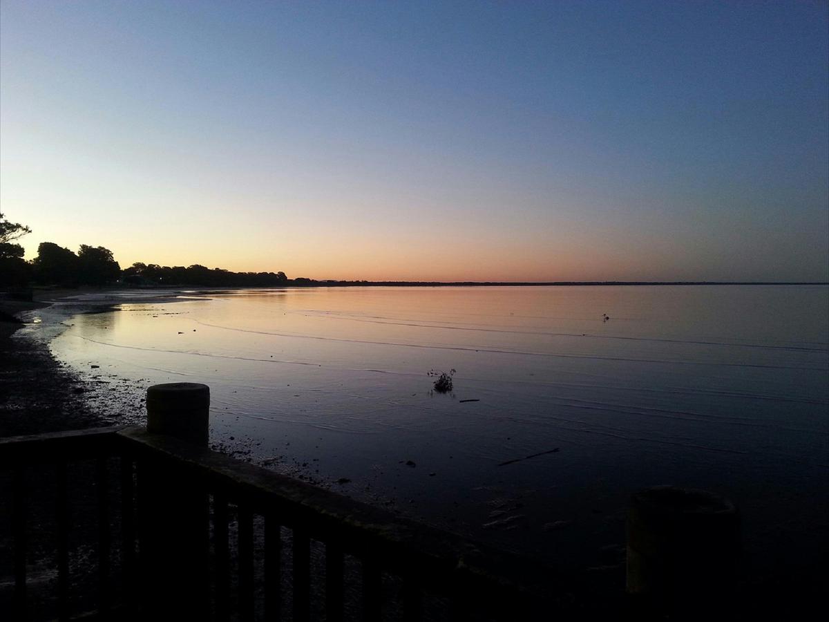 Deception_Bay_at_sunset_Moreton_Bay_Region