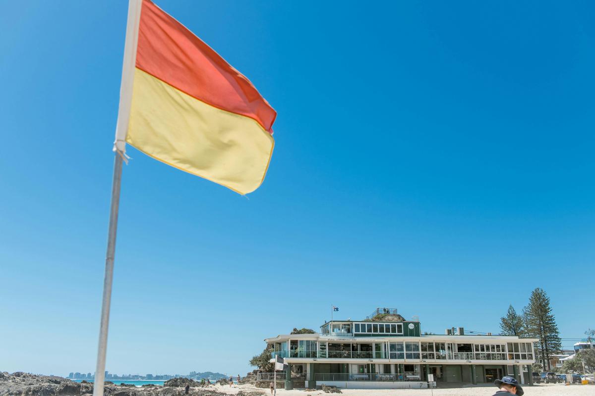 Currumbin Surf Club - Beach