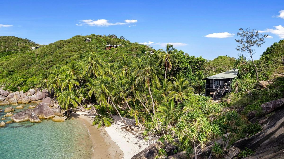 3 Pavillion Doorila Beach House