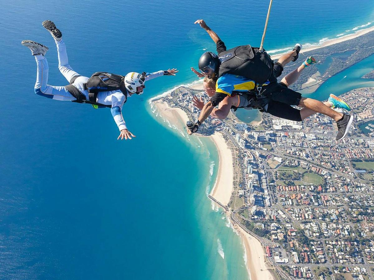 Foil and Skydive Adrenalin Experience