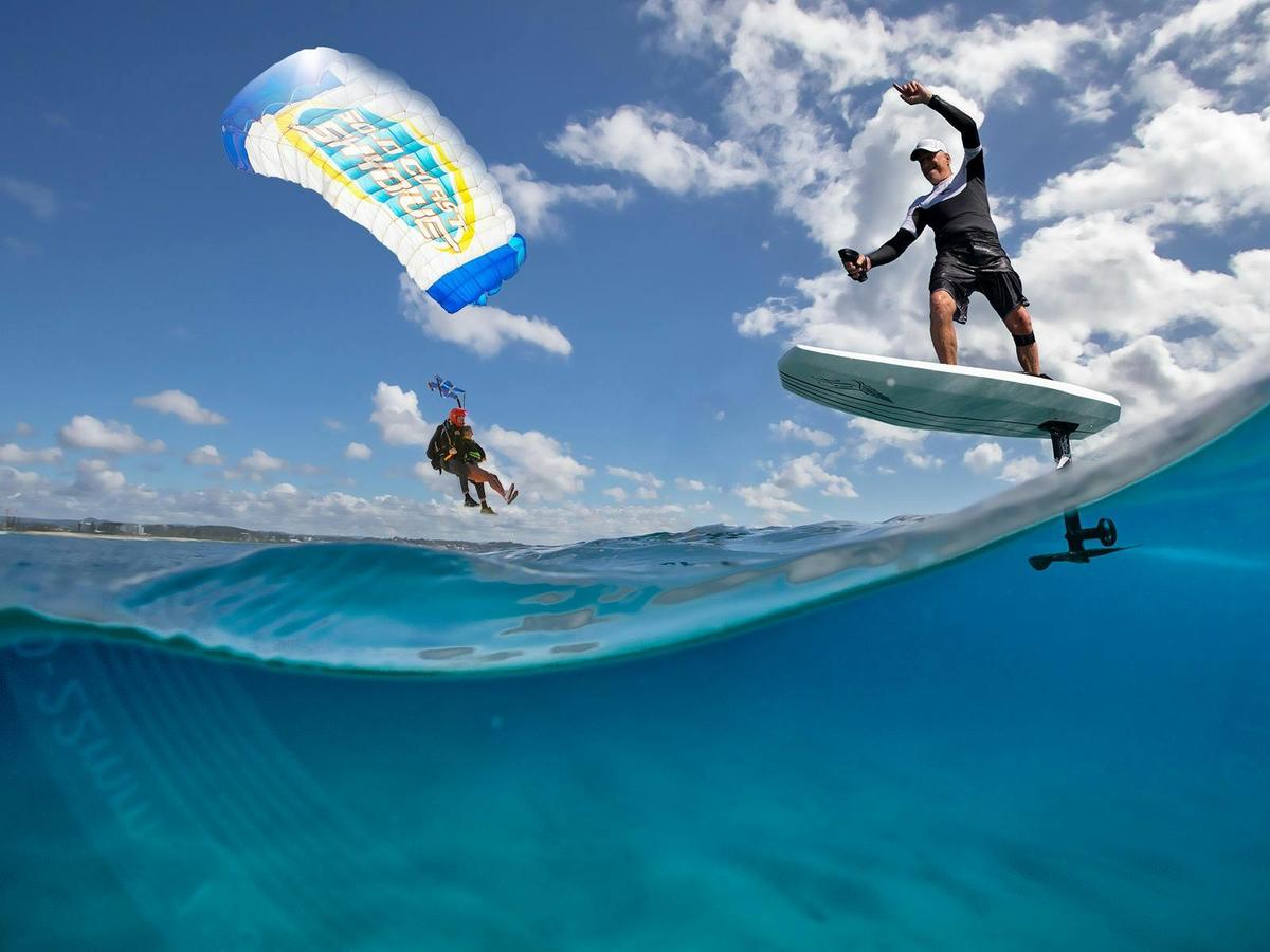 Foil and Skydive Adrenalin Experience