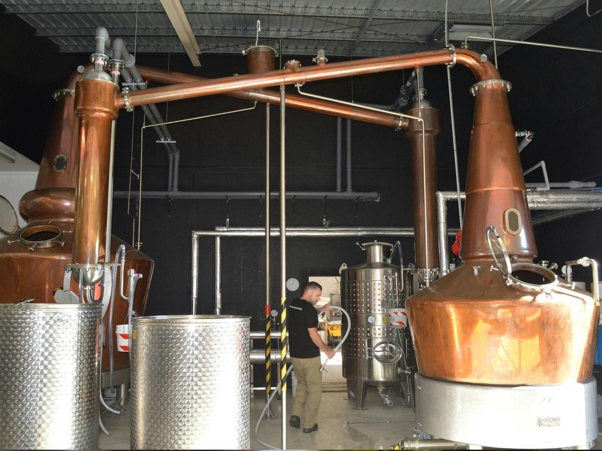 Brisbane to Tamborine Mountain Winery & Distillery Tour