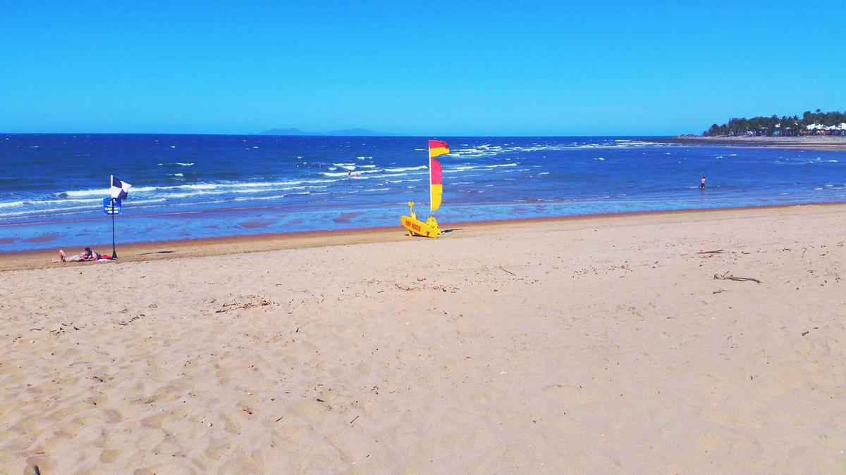 Original__9189143_TQMT_Eimeo_Beach_2.jpg