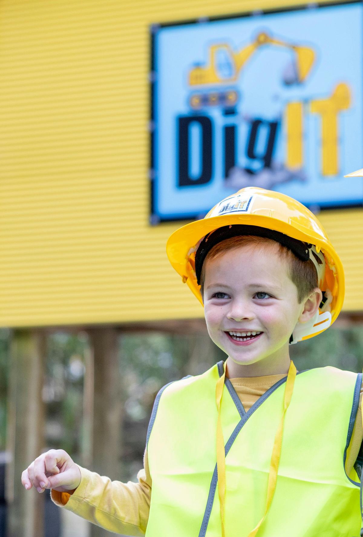 One of our many excited Diggers