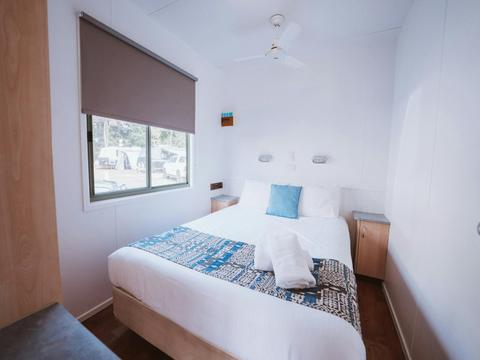 Two-Bedroom Cabin - Sleeps 7