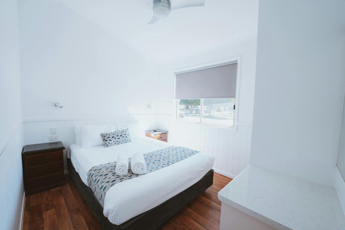 Two-Bedroom Cabin - Sleeps 6