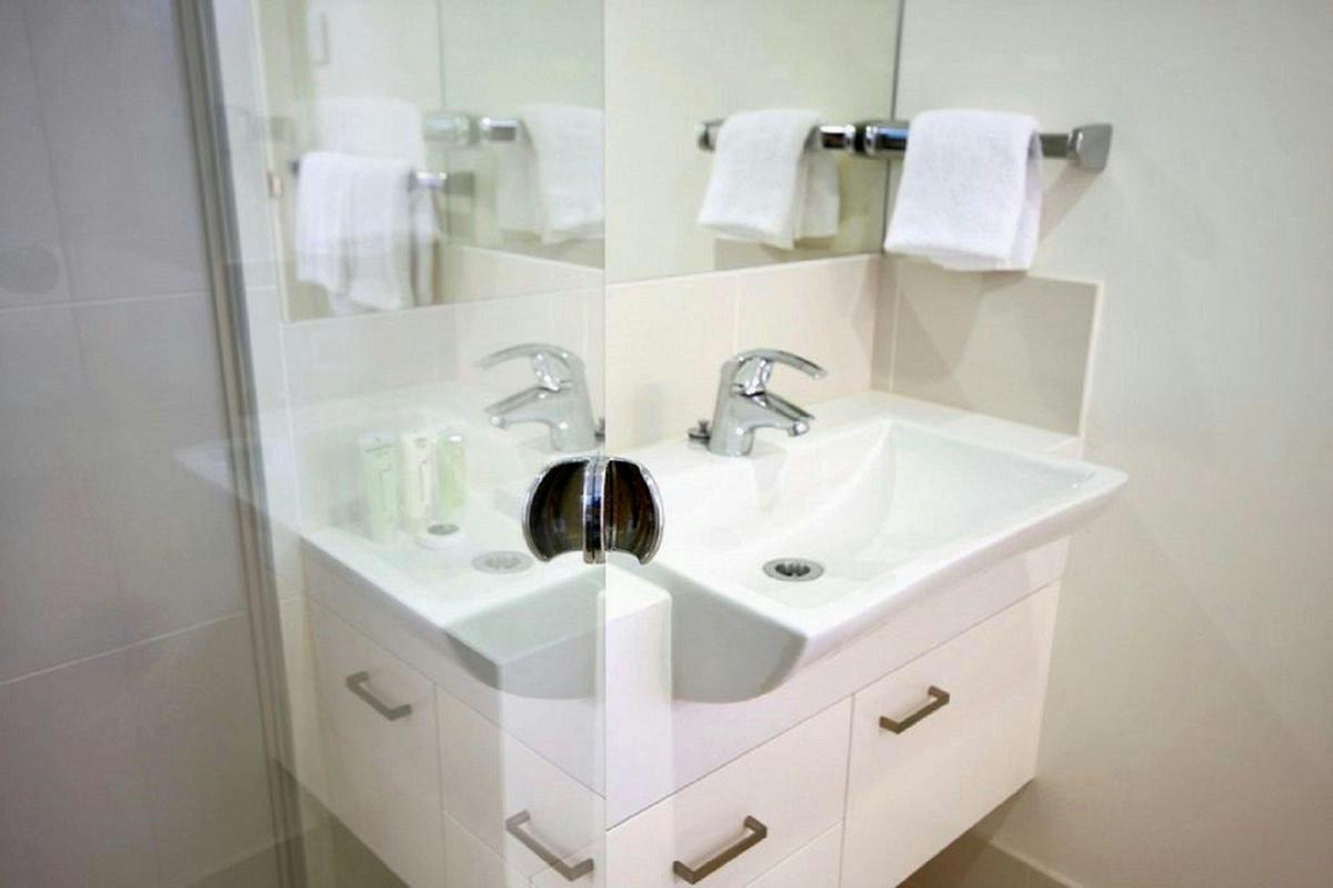 One Bedroom Apartment