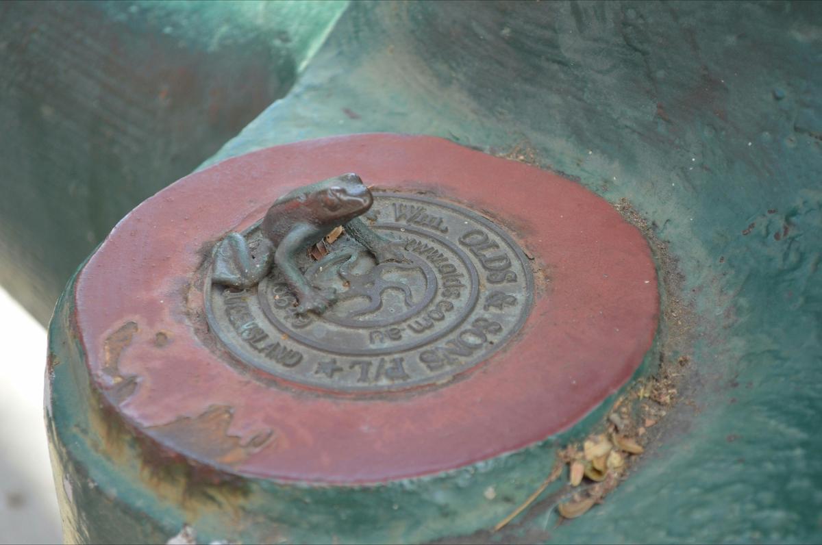 Ellena St sculpture