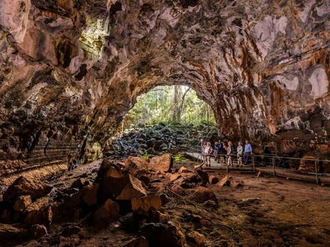 Undara, Cobbold Gorge & Outback 4-Day Tour