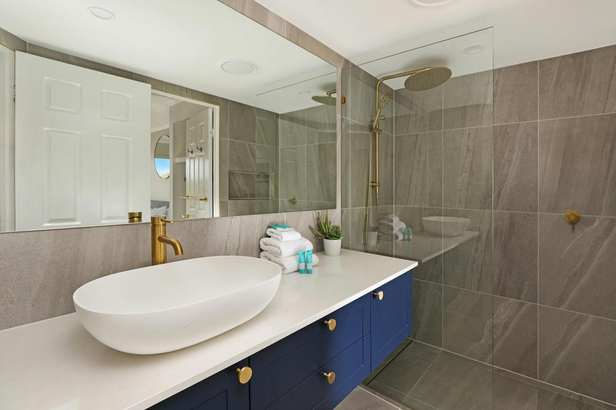 2 Bedroom Apartment with Spa