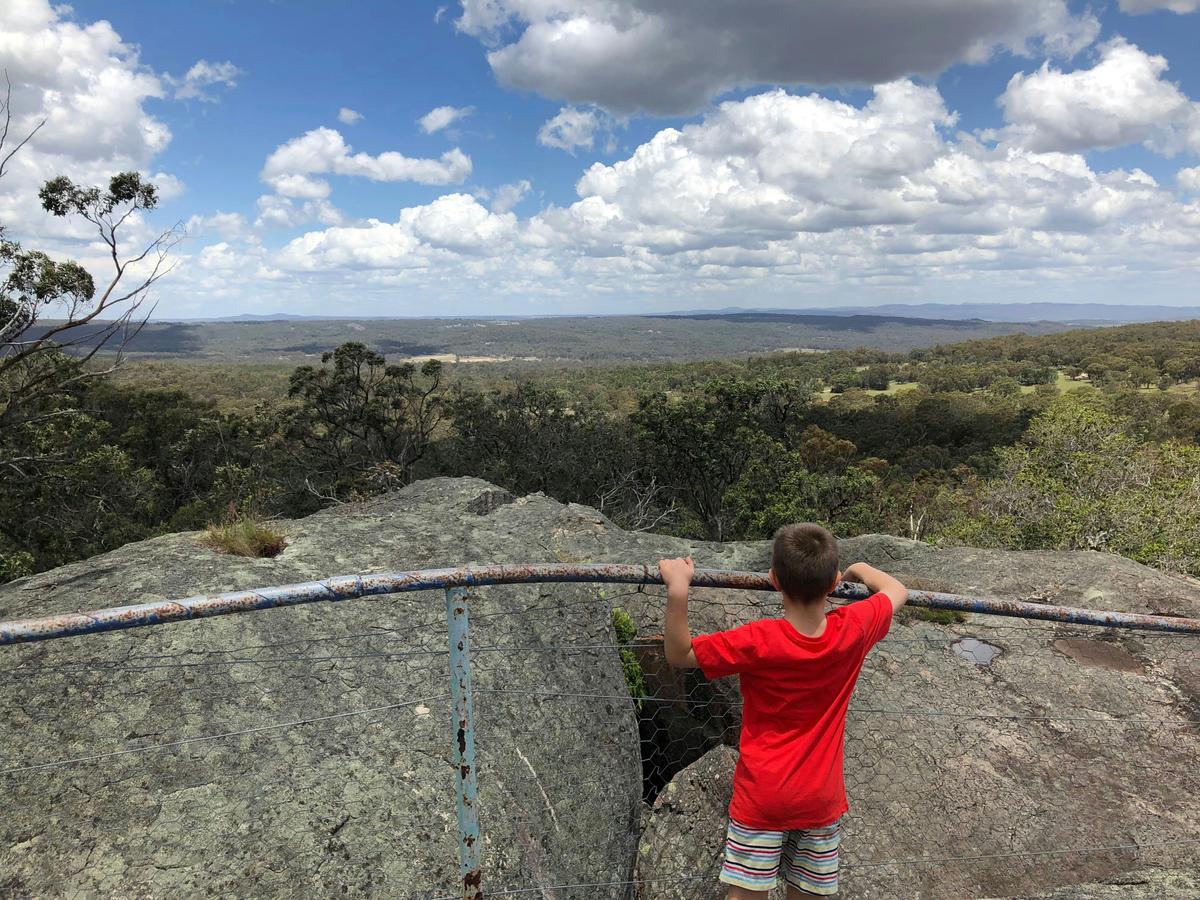 Donnellys Castle Lookout