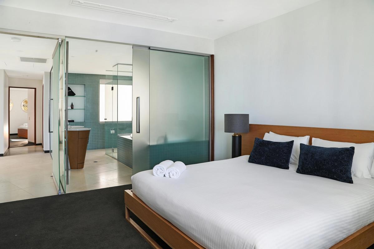 4 Bedroom Penthouse with Lap Pool