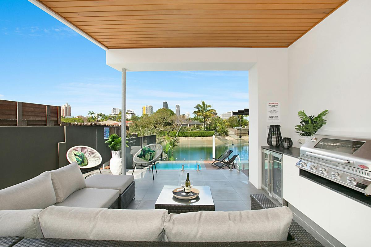Outdoor Lounge