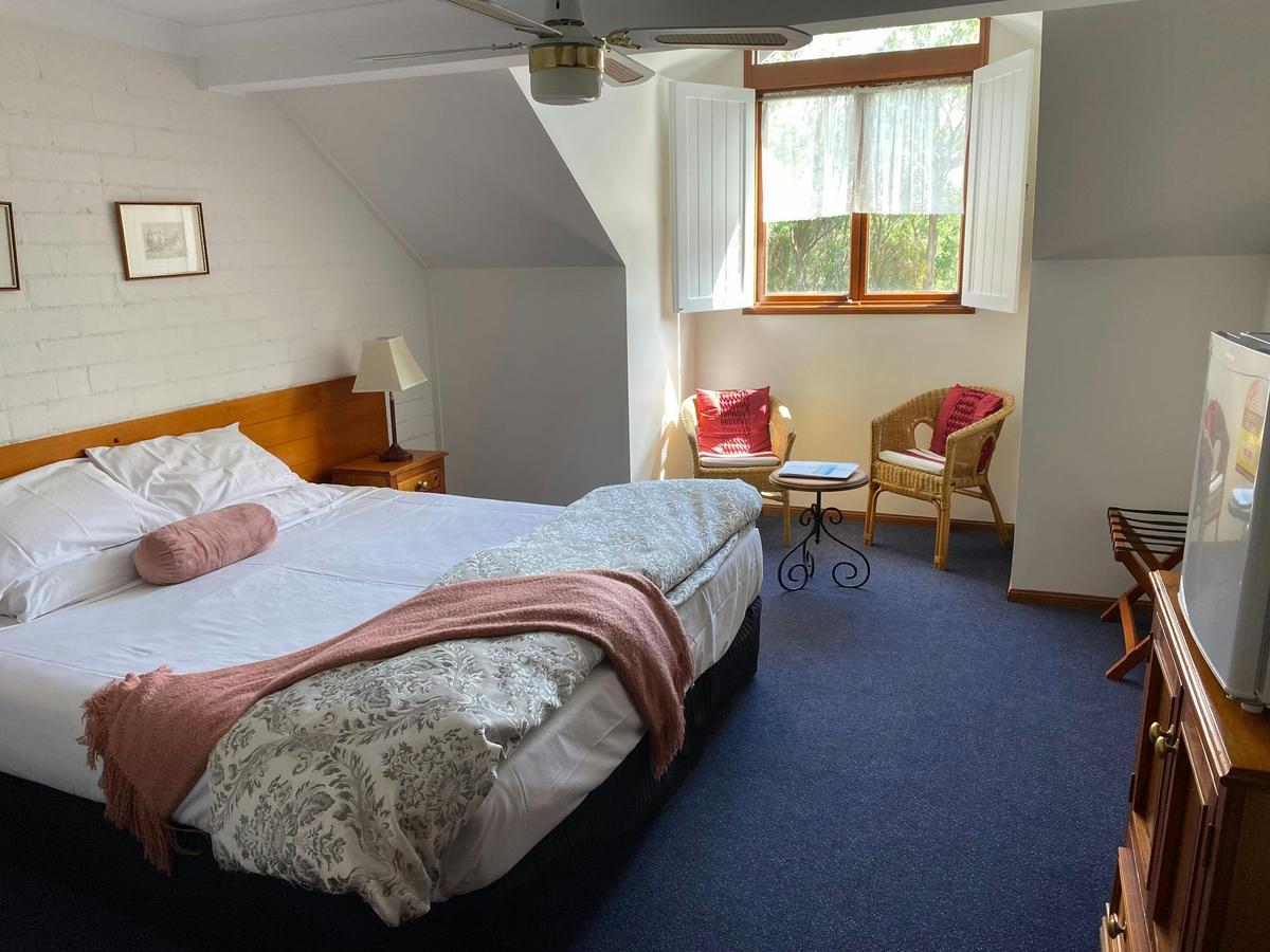 Country View King Room
