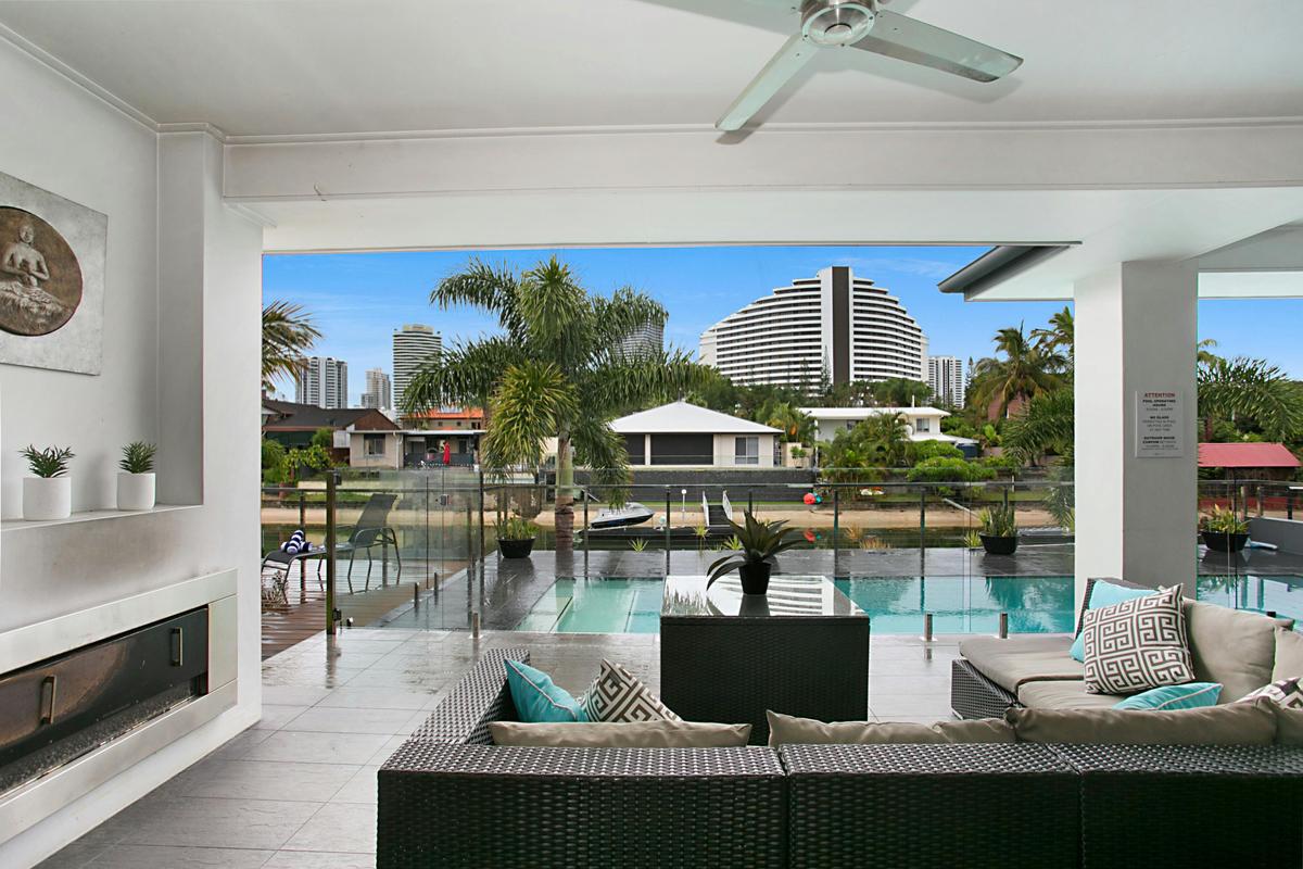 Outdoor Lounge