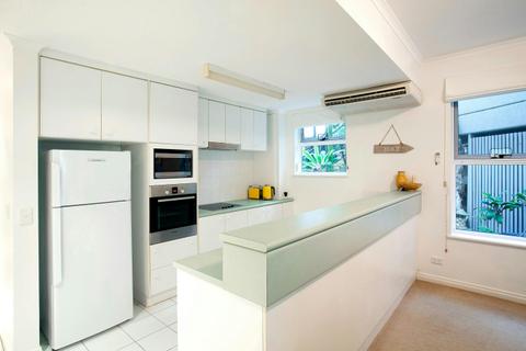 1 Bedroom Classic Apartment
