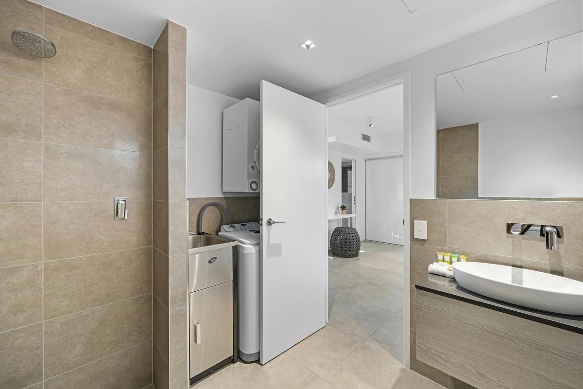 Elysee Beachside 1 Bedroom Apartment