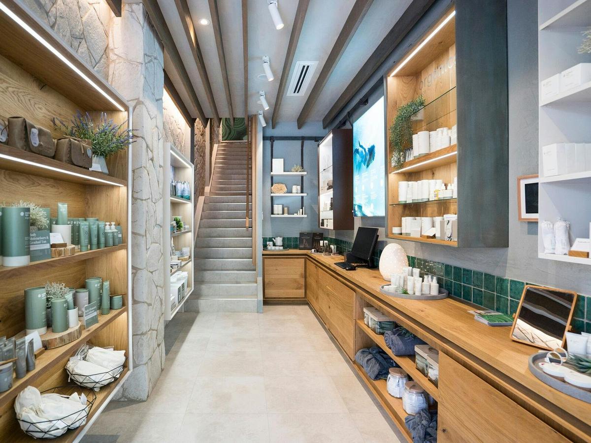 Spa retail store
