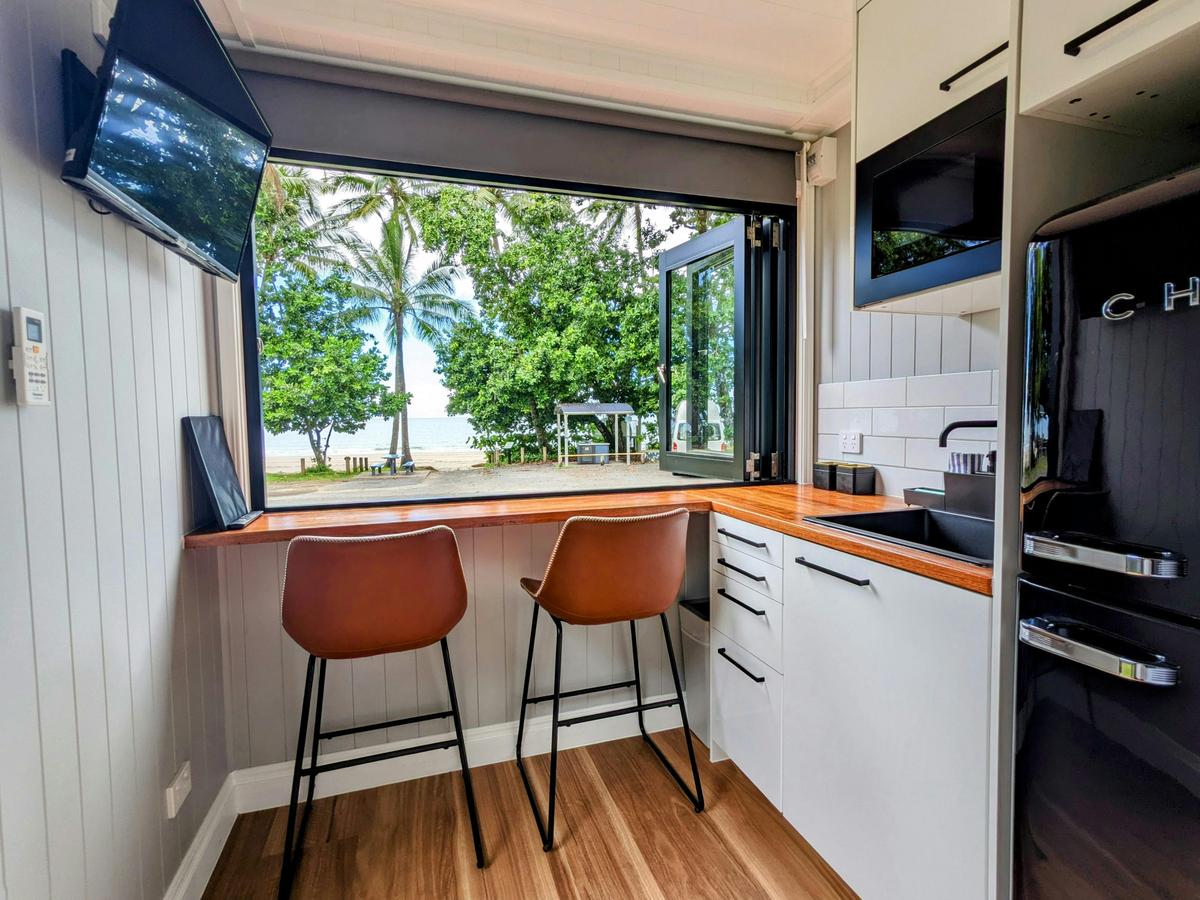 Couples Cabin Interior - Kitchenette area