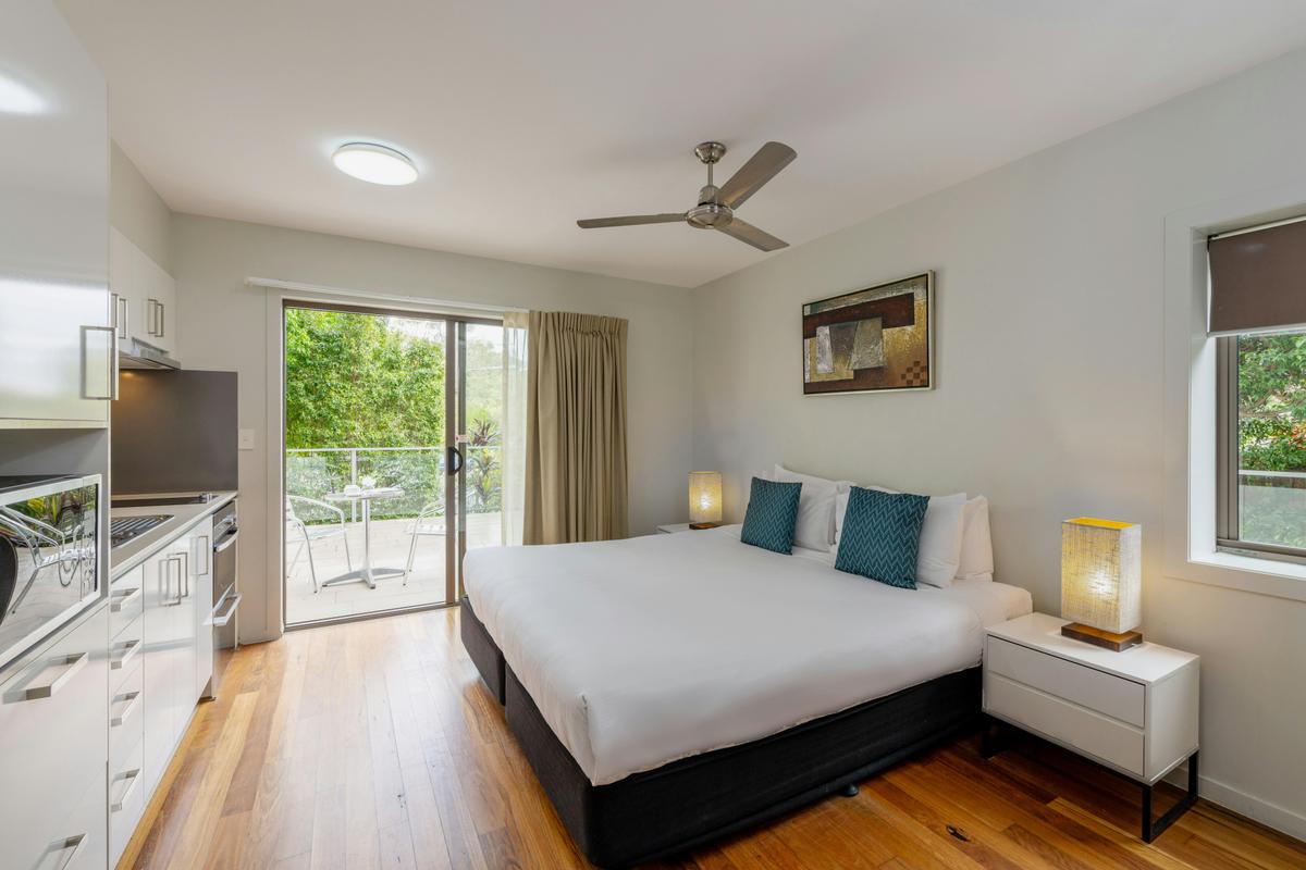Studio Balcony Apartment