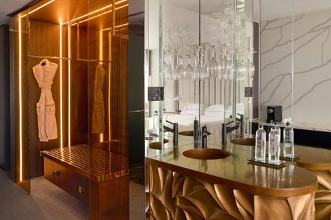 Premium River City Suite