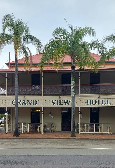 Haunted Redlands Ghost Bus Tour & Dinner at the Grand View Hotel