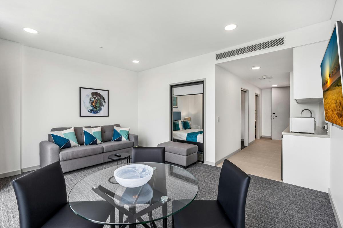 1 Bedroom Suite