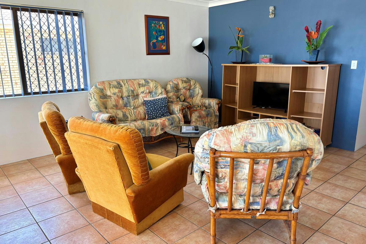 Lounge room