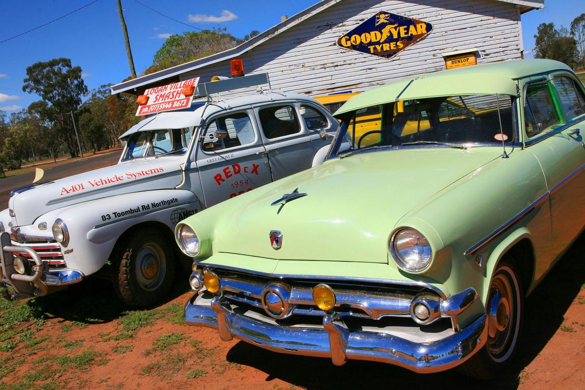 Monty's Garage, Glenmorgan