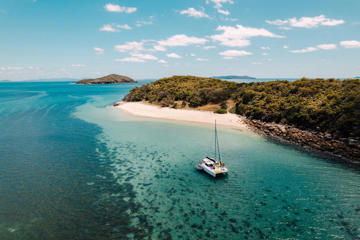 Full Day Keppel Island Cruise & Snorkel