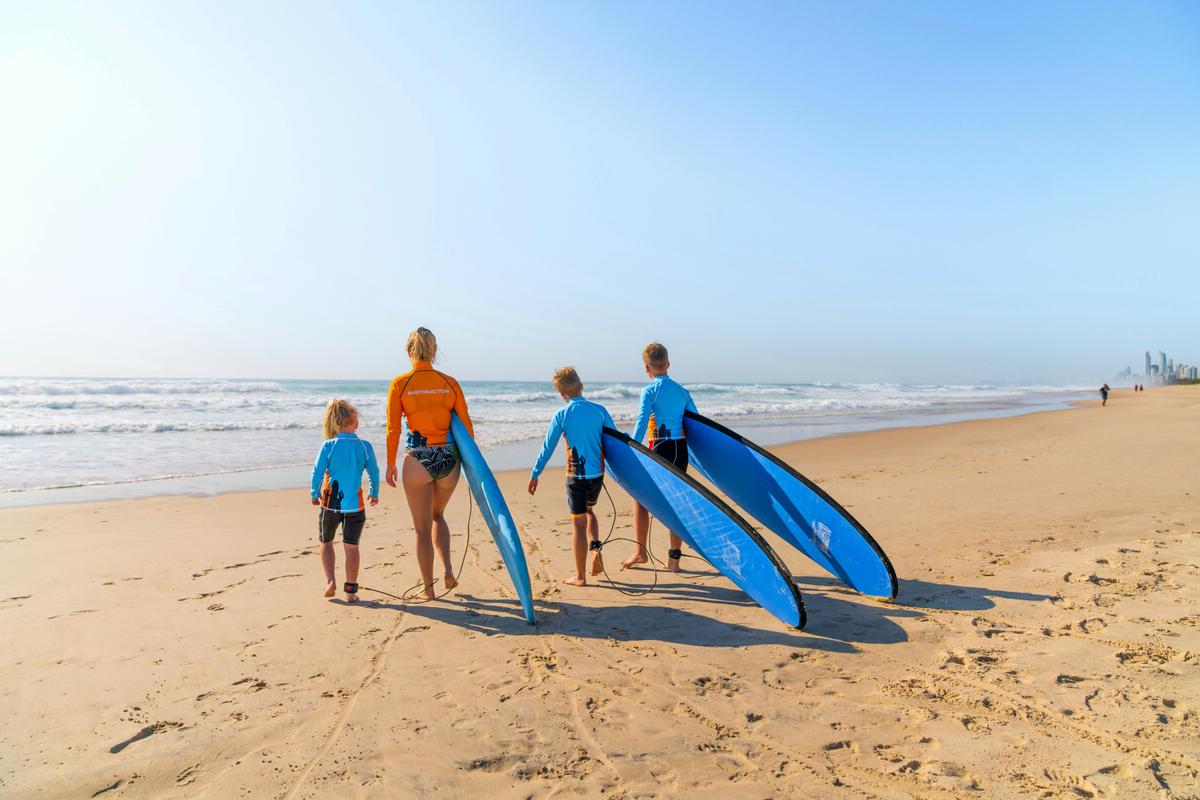 Kids surf lesson
