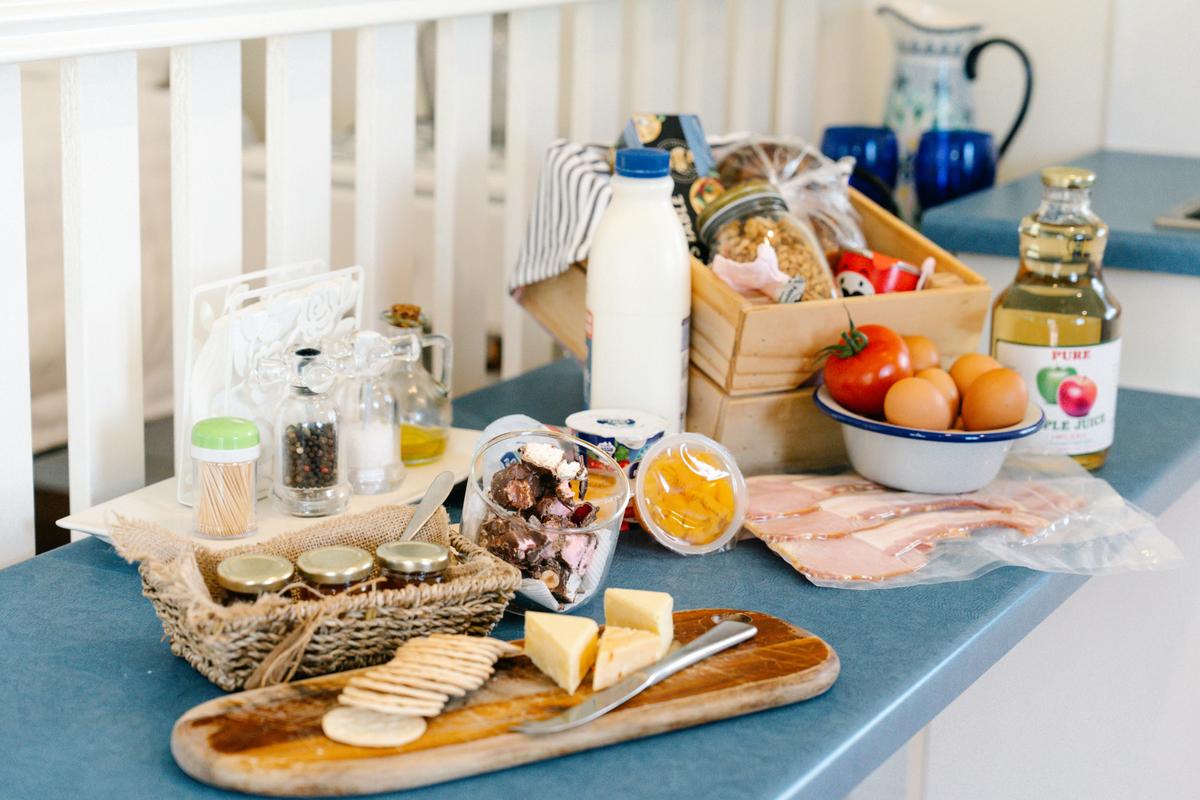 Generous breakfast with local provisions
