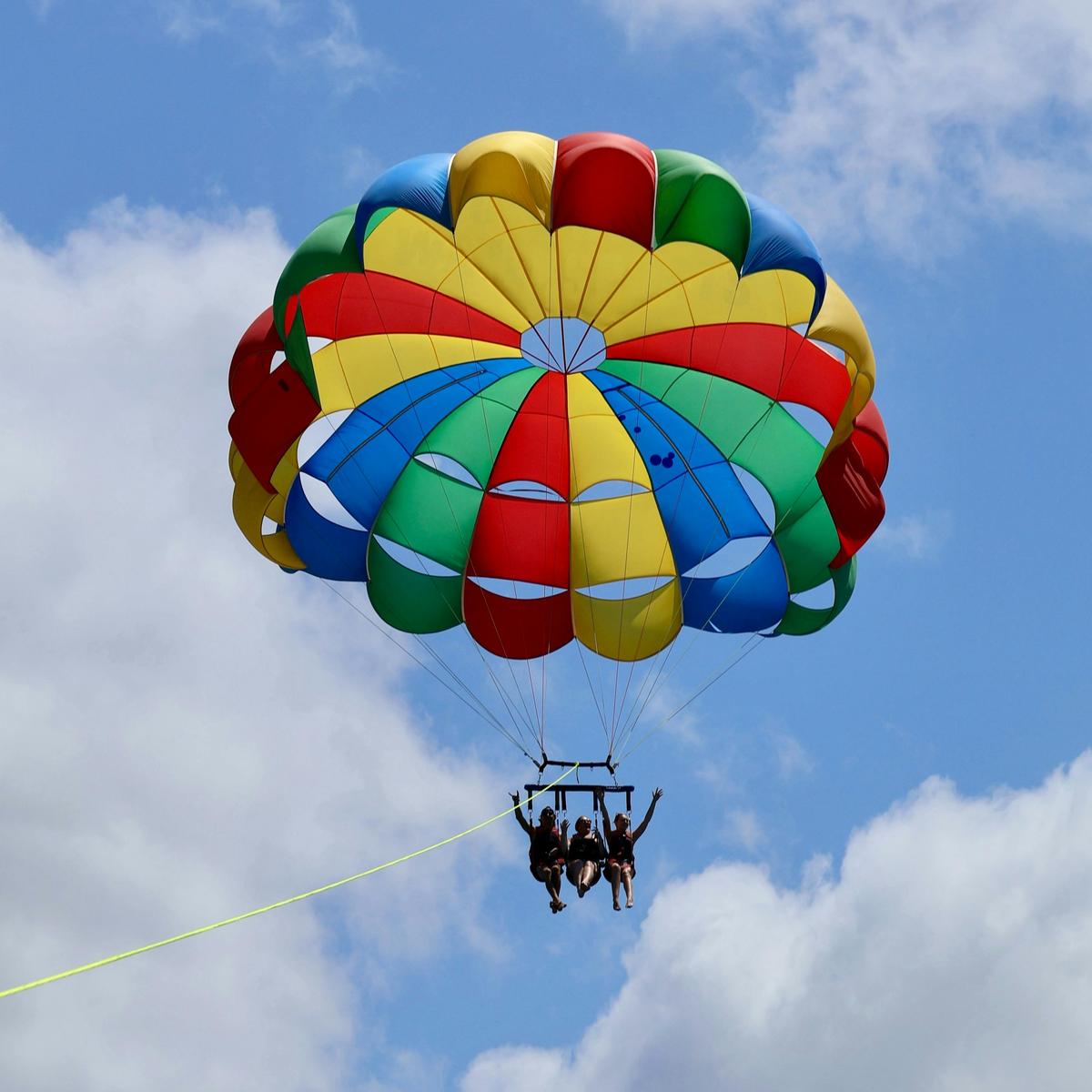 Triple Parasail