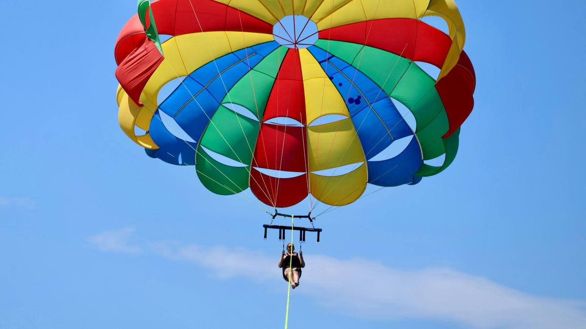 Solo Parasail