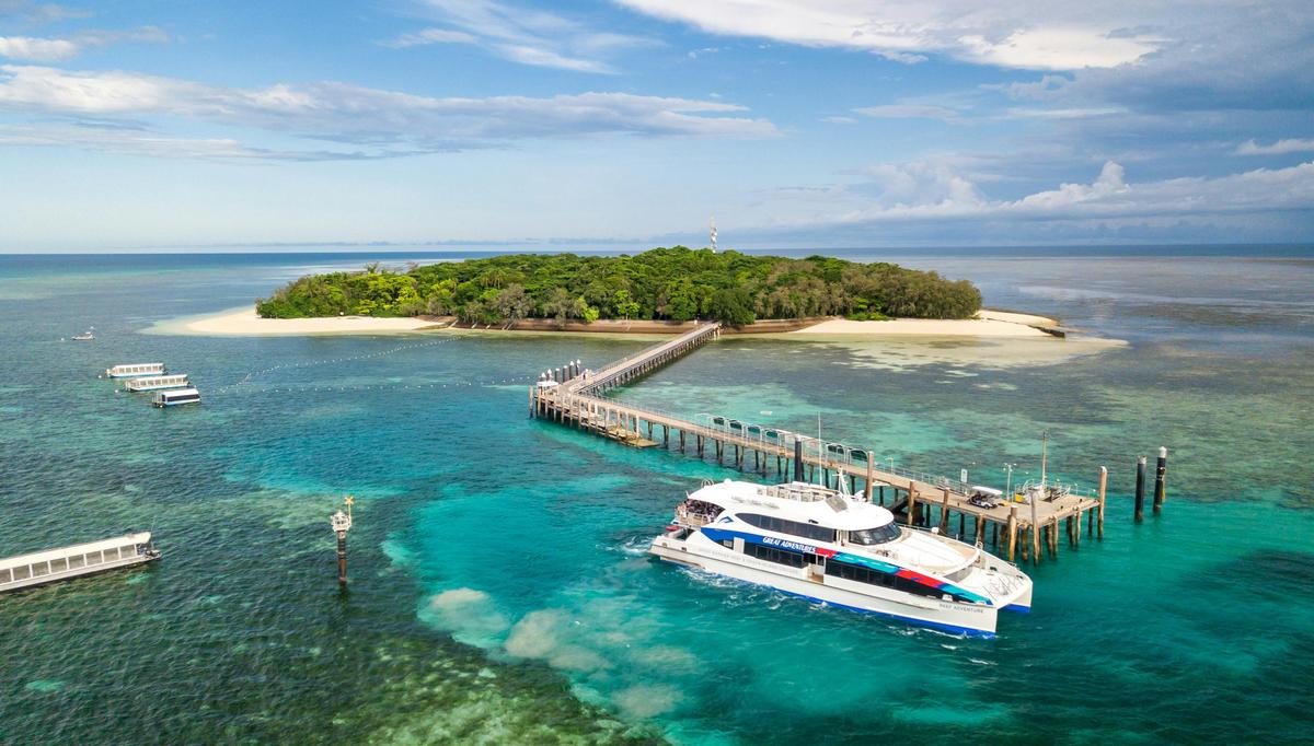 Great Adventures ferry at Green Island